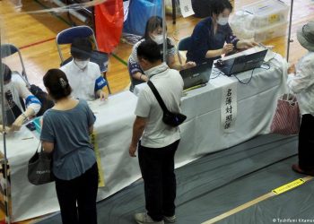 Japonya Abe suikastının gölgesinde seçime gitti